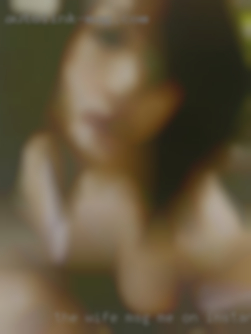 The wife msg me on instant messenger Chat.