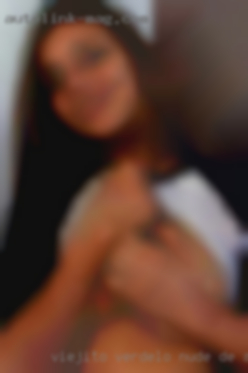 Viejito verdelo nude de arriba female gimeil.